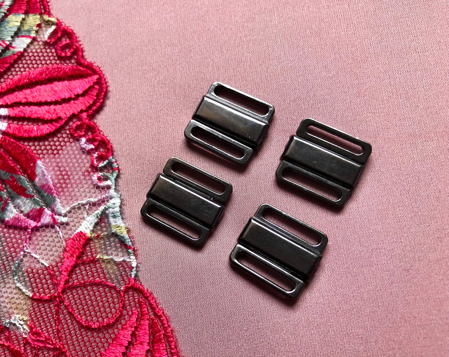 12mm (1/2”) Gun Black Metal Bikini Clasps Bra Front Closures for Bra Making and Swimwear Bramaking Clips Clickers Front Fasteners