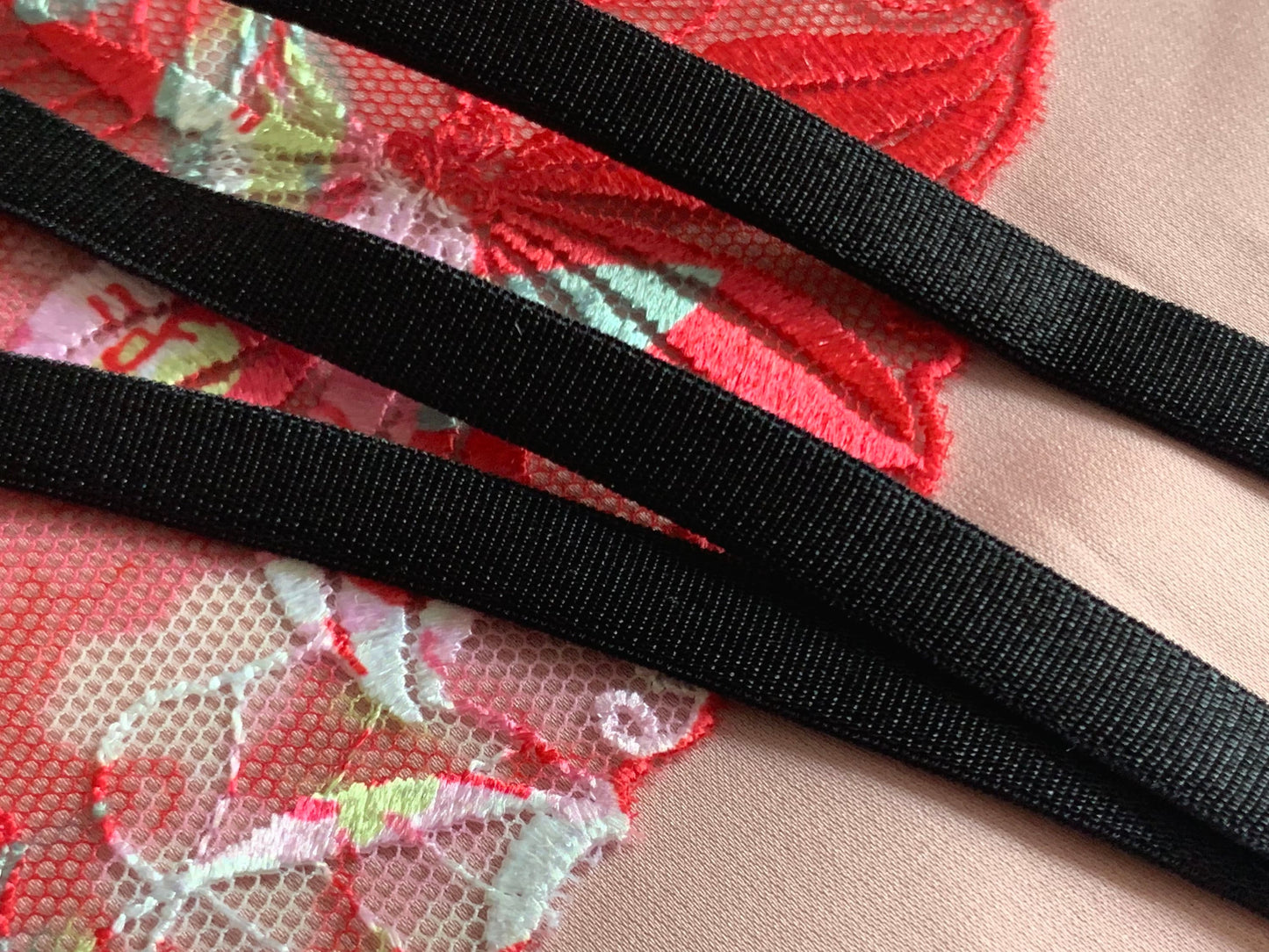 8mm (5/16”) Black Strap Elastic Reversible Soft Strapping for Bra Making Bramaking Lingerie