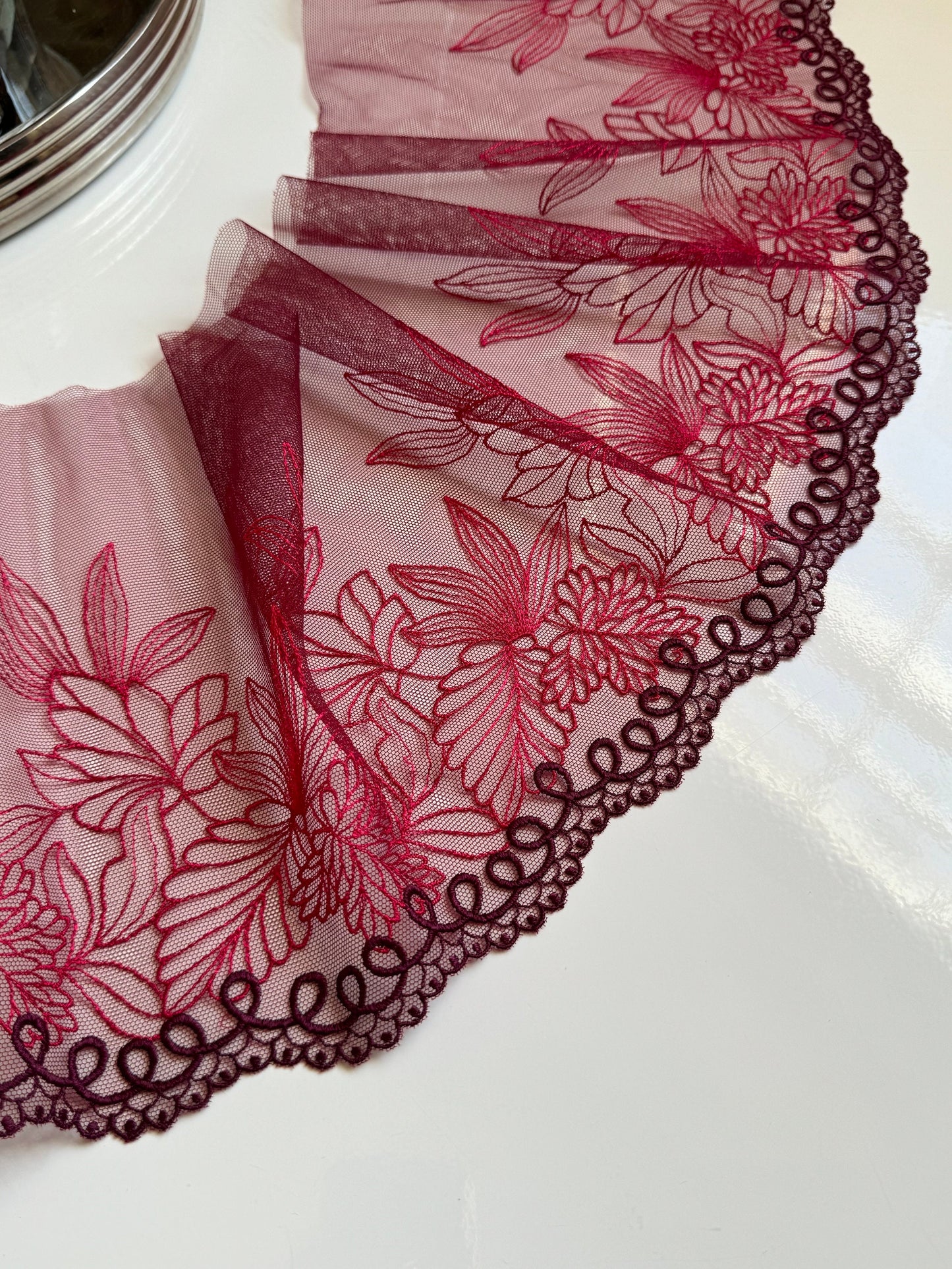 Red Burgundy Two-Tone Floral Lace Embroidered Lace Trim (9"/23cm) Scallop Edge Fabric for Bramaking Knickers Lingerie Sewing Craft