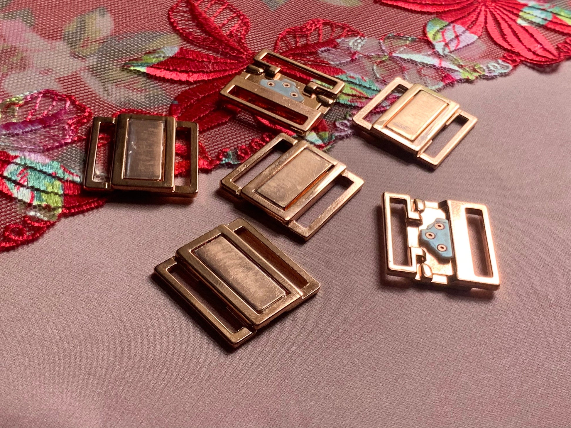 20mm (13/16”) Rose Gold Metal Bikini Clasps Bra Closures for Bra Making and Swimwear Bramaking Clips Clickers Fasteners