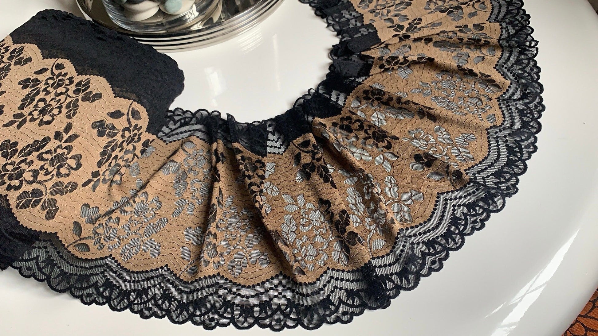 Mocha Brown Black Stretch Lace Trim 10.25”/26cm Scallop Edge Wide Lace Floral Fabric for Bra Making Bramaking Knickers Lingerie Sewing Craft